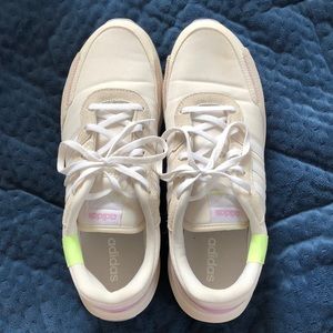 Adidas Retro Sneakers (LIKE NEW!)